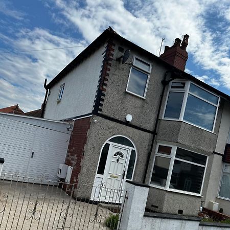 Melville House - Pet Friendly Blackpool Exteriör bild