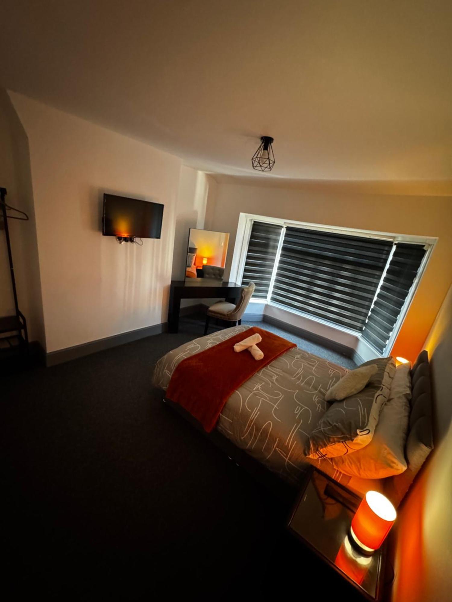 Melville House - Pet Friendly Blackpool Exteriör bild